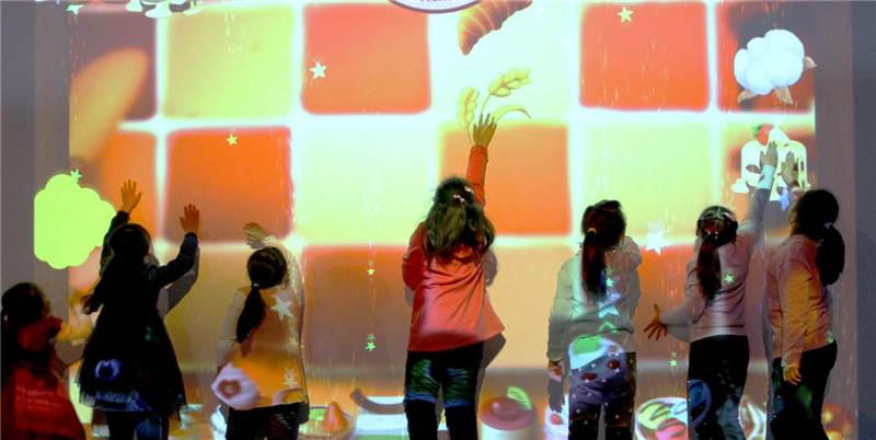展廳設(shè)計(jì)中互動(dòng)墻投影的優(yōu)勢(shì)插圖(1)